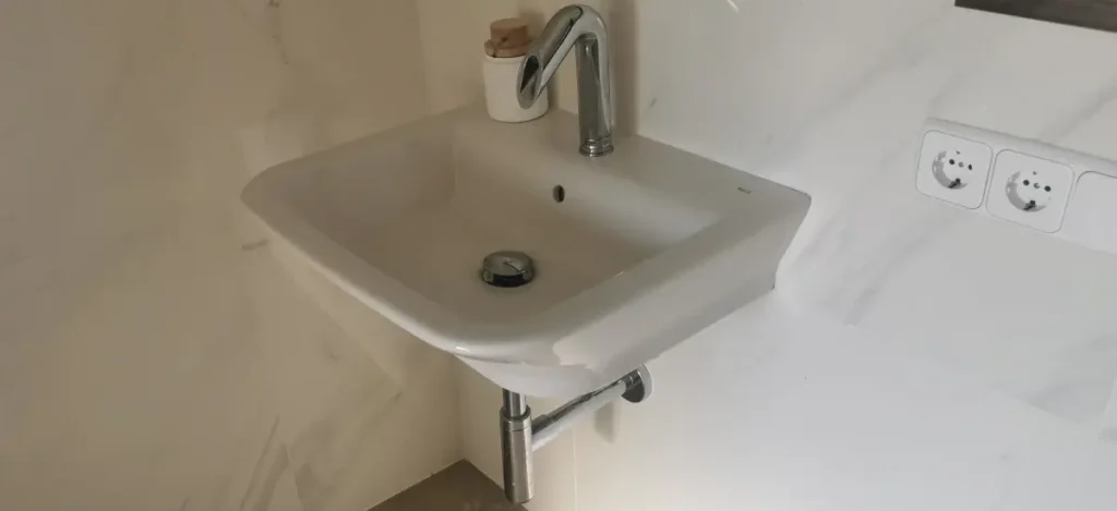 Lavabo Castell de Menàrguens