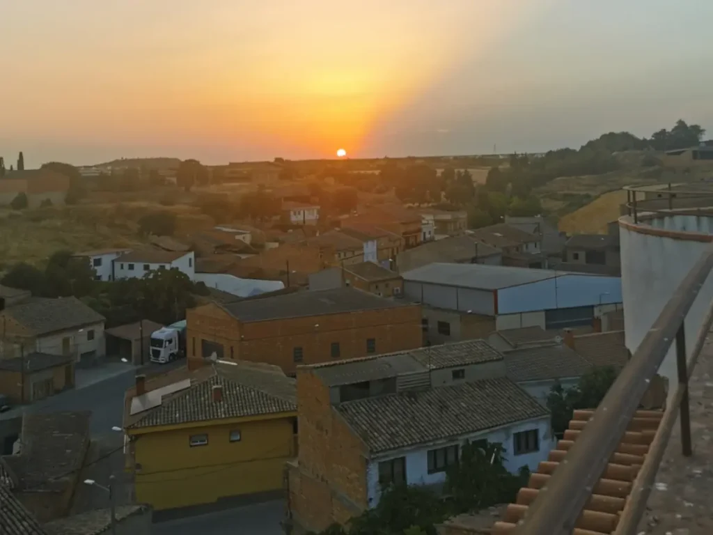 Posta de sol des del Castell de Menàrguens