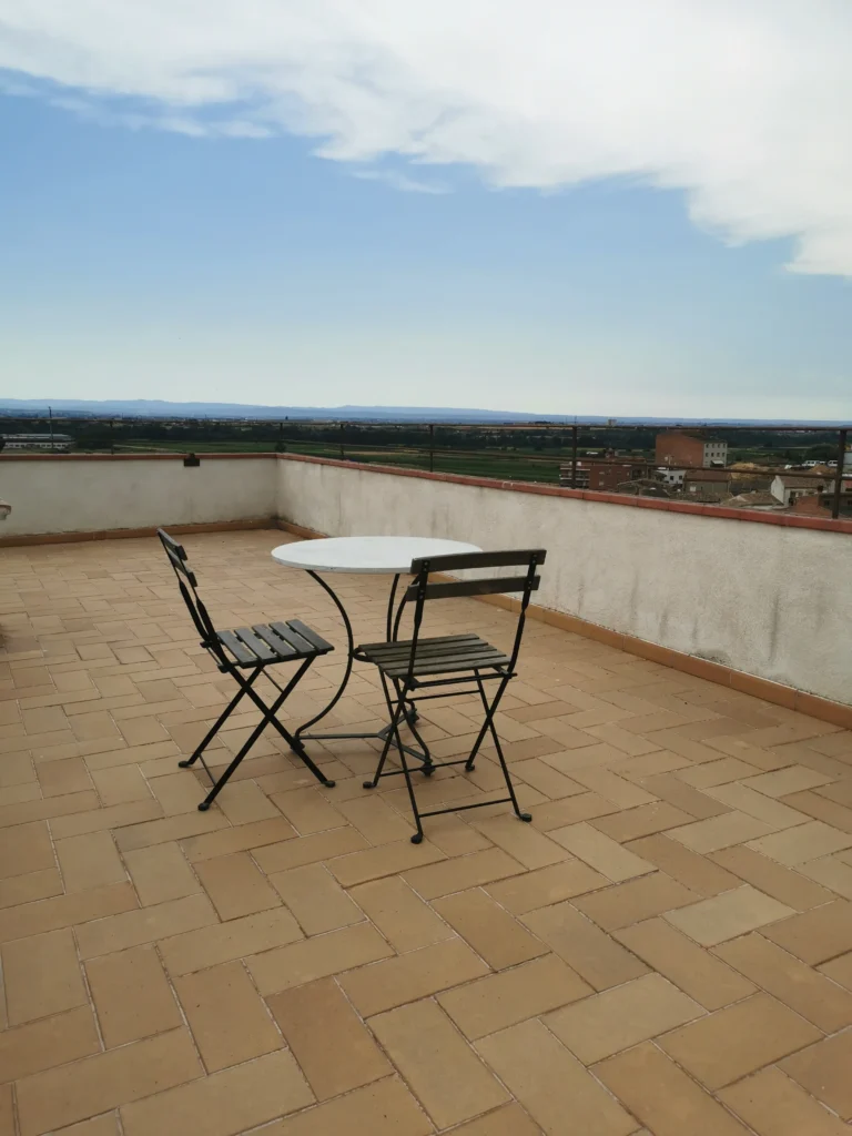 Terrassa del Castell de Menàrguens