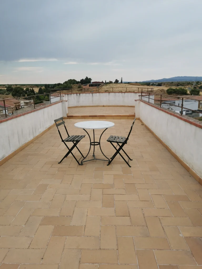 Terrassa del Castell de Menàrguens